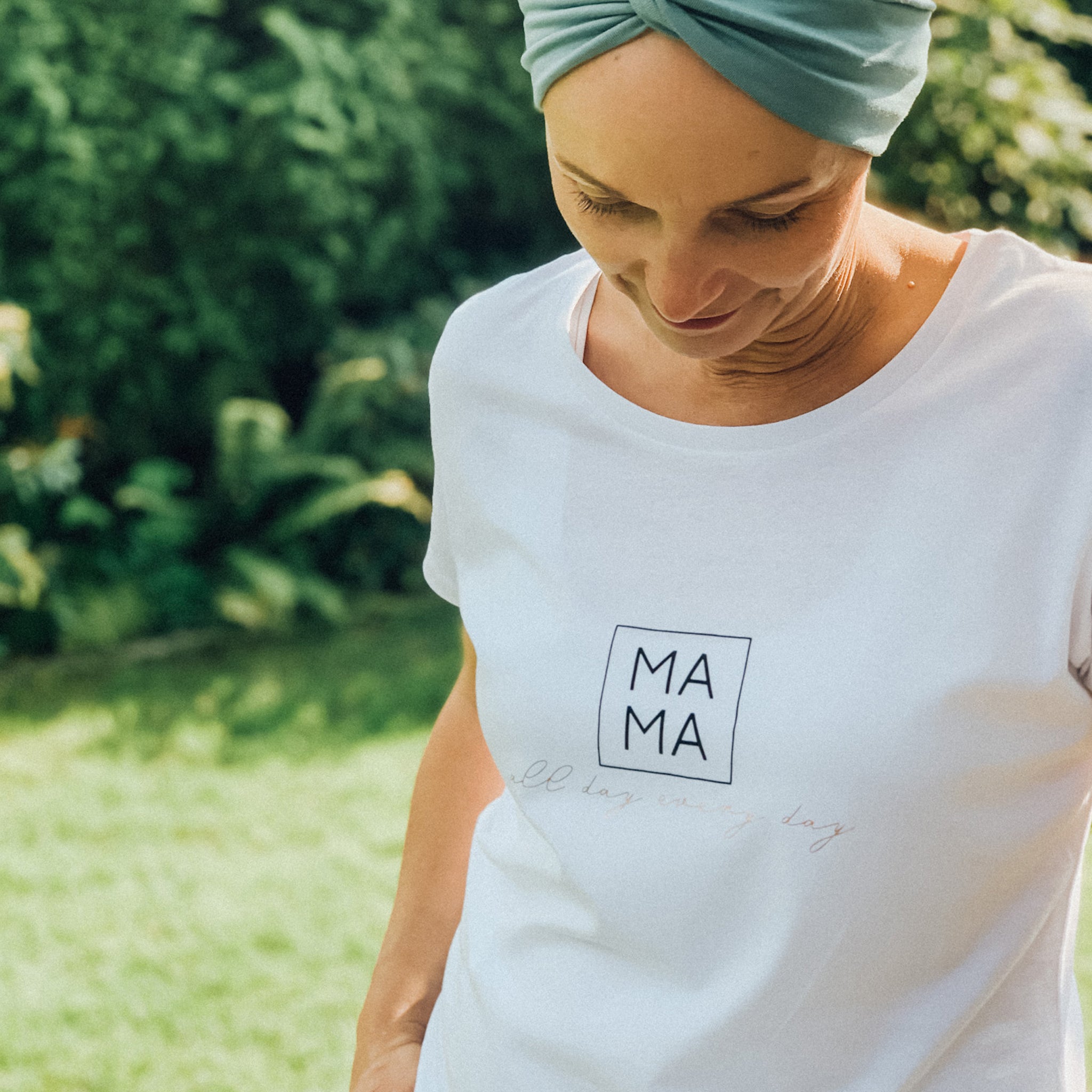 T-Shirt "MAMA" weiß
